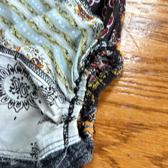 We the Free Free People gray waffle knit w/patchwork sleeves. Oversized Medium - Picture 9 of 16